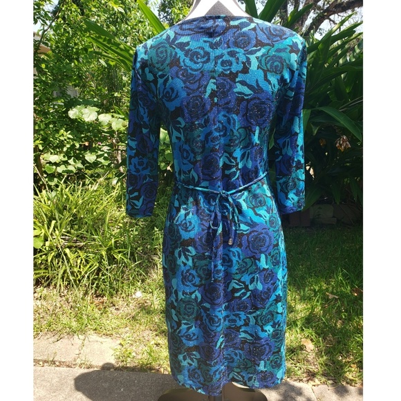 Dress - Picture 2 of 5